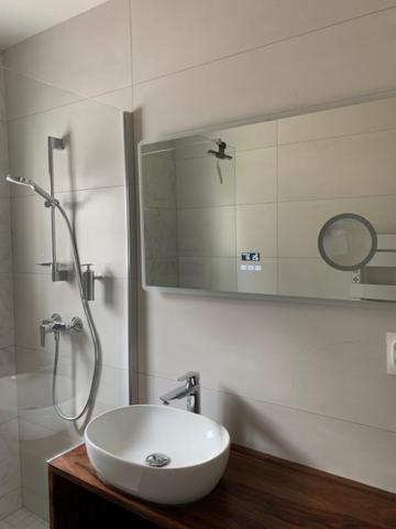 Les Terrasses Des Gardies Bed and Breakfast Pignan Esterno foto